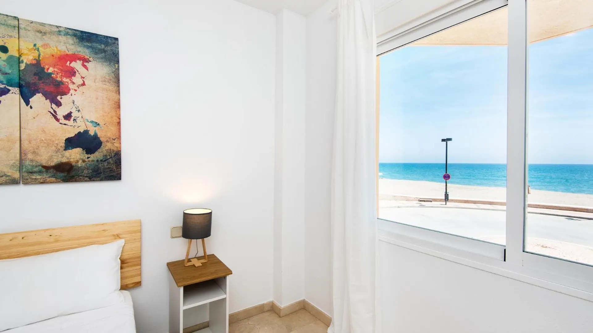 Madeinterranean Beach- Higueron Front Line Apartment Fuengirola