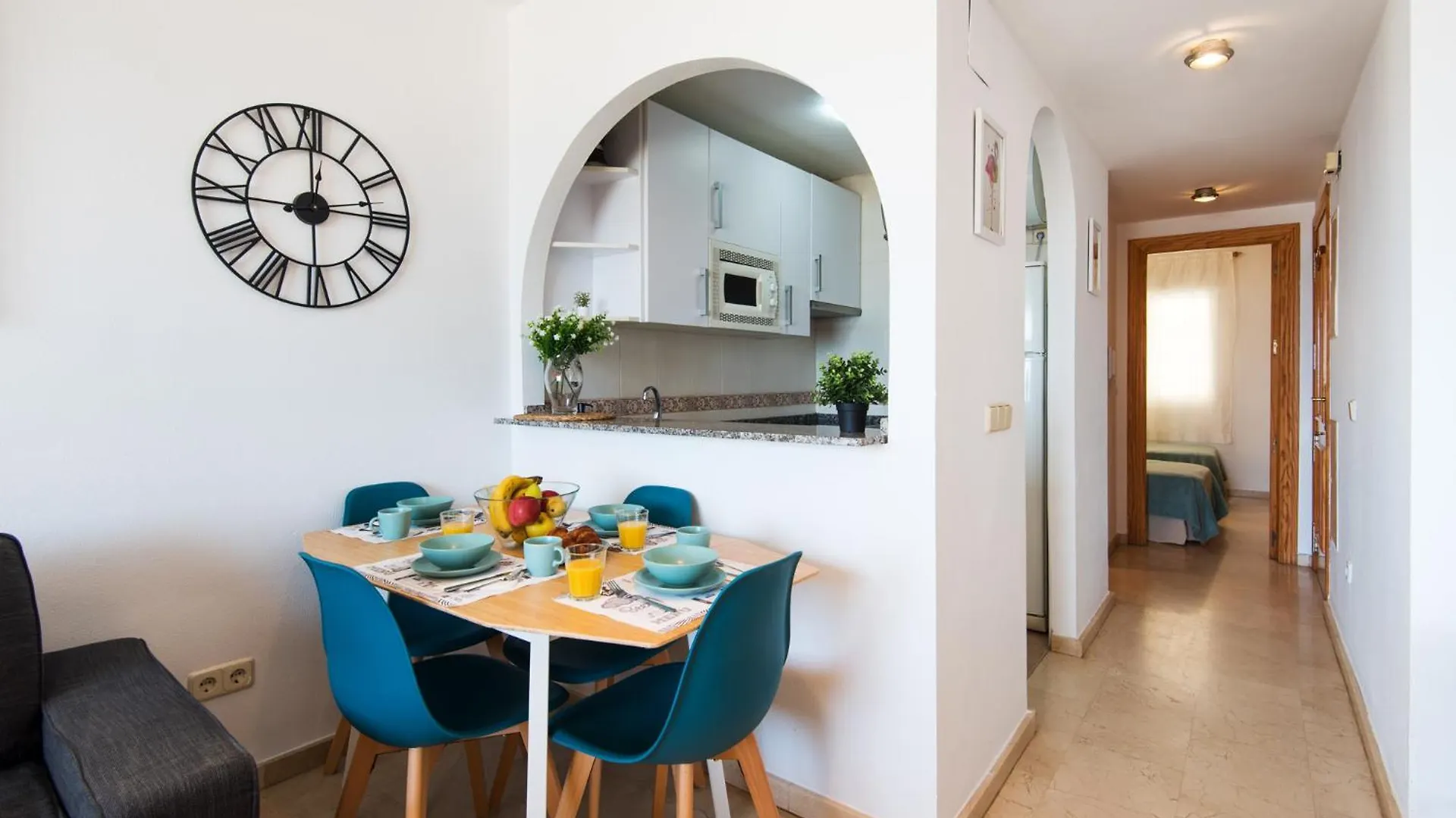 Madeinterranean Beach- Higueron Front Line Apartment Fuengirola