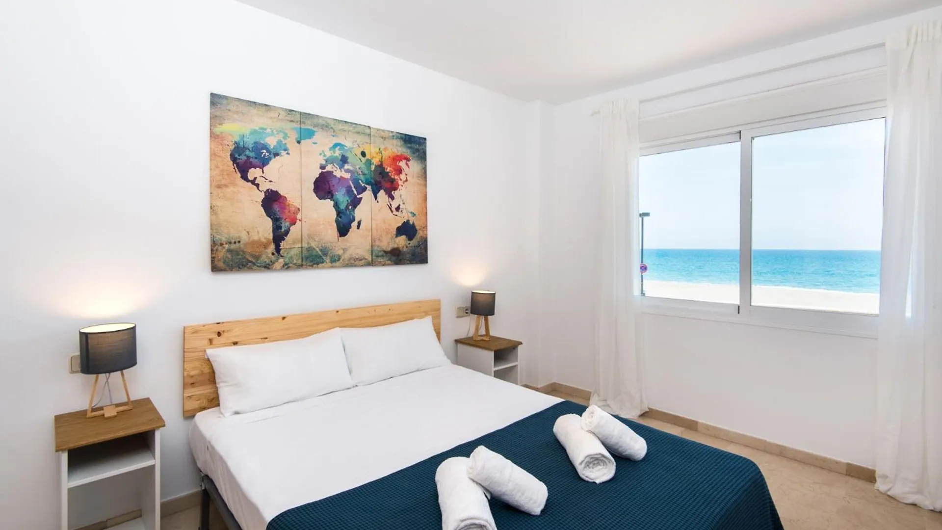 Madeinterranean Beach- Higueron Front Line Apartment Fuengirola