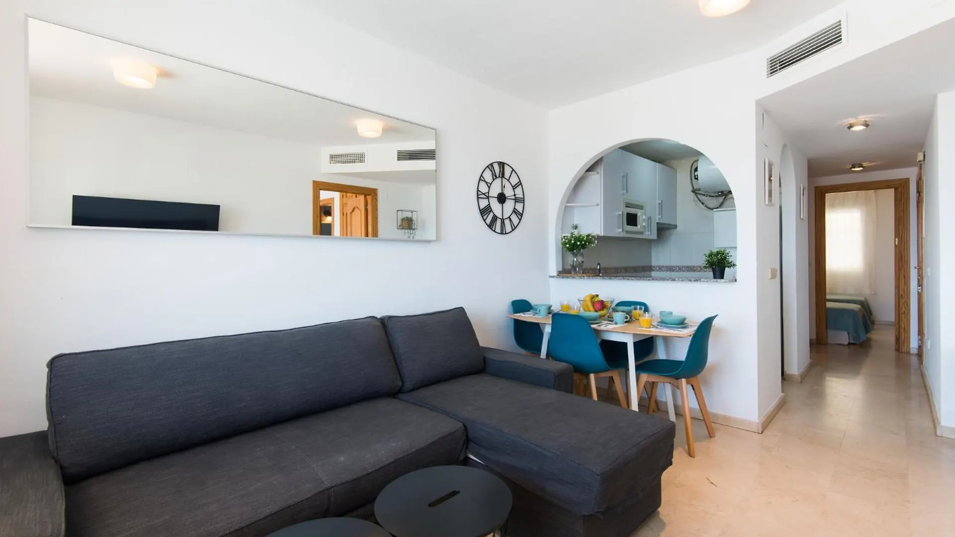 Madeinterranean Beach- Higueron Front Line Apartment Fuengirola