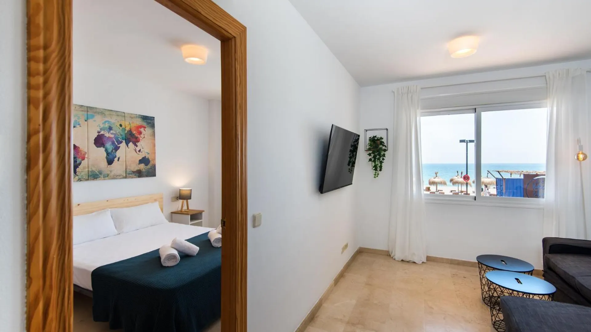 Madeinterranean Beach- Higueron Front Line Apartment Fuengirola 0*,