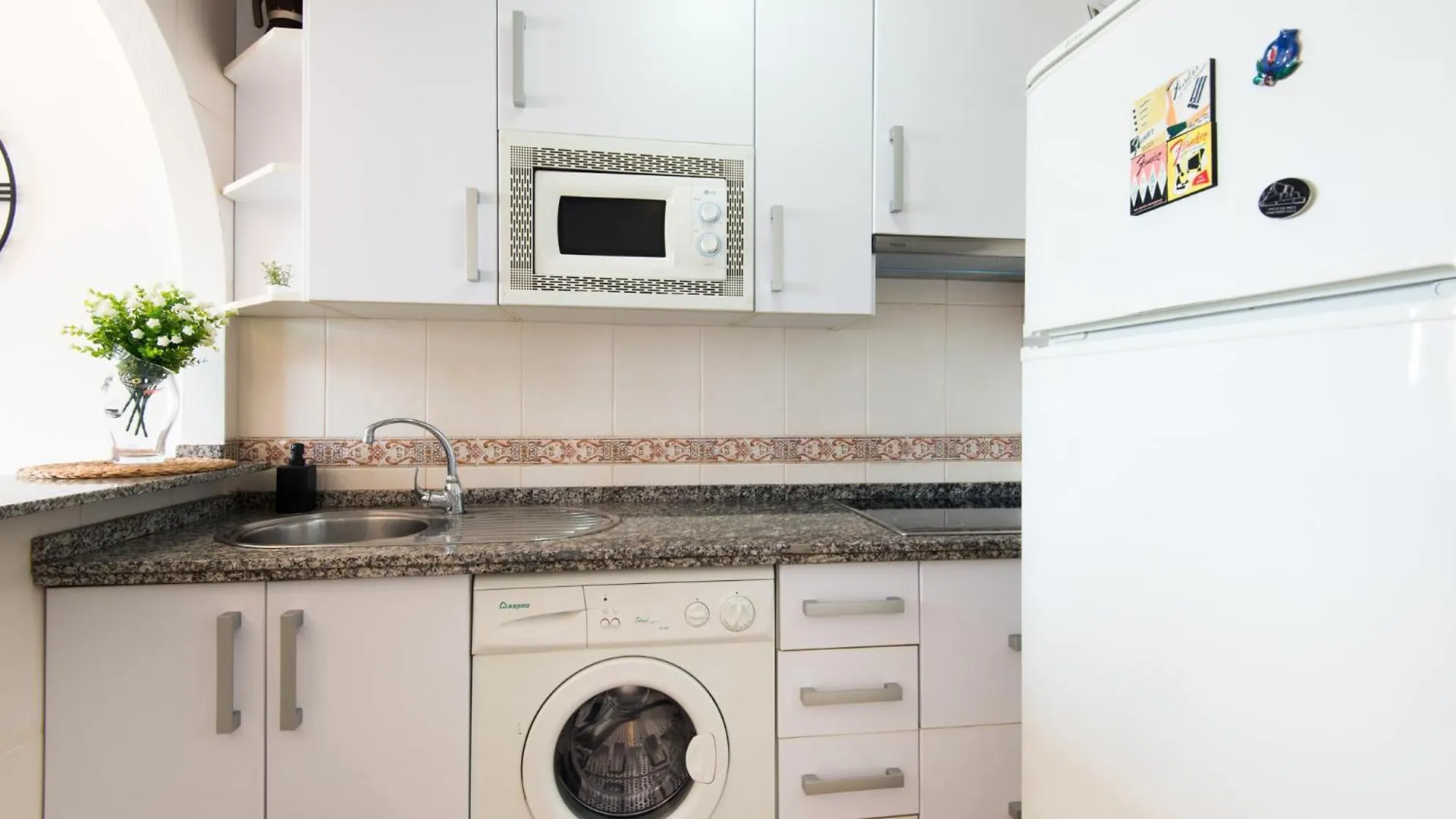 Madeinterranean Beach- Higueron Front Line Apartment Fuengirola